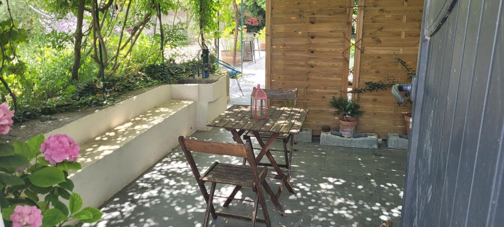 Location Appartement Dans Mas Provencal Monteux Exterior photo